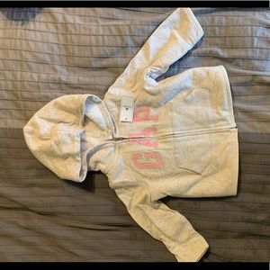 The Gap - comfy & soft girls sweatshirt 12-18 months - NWT
